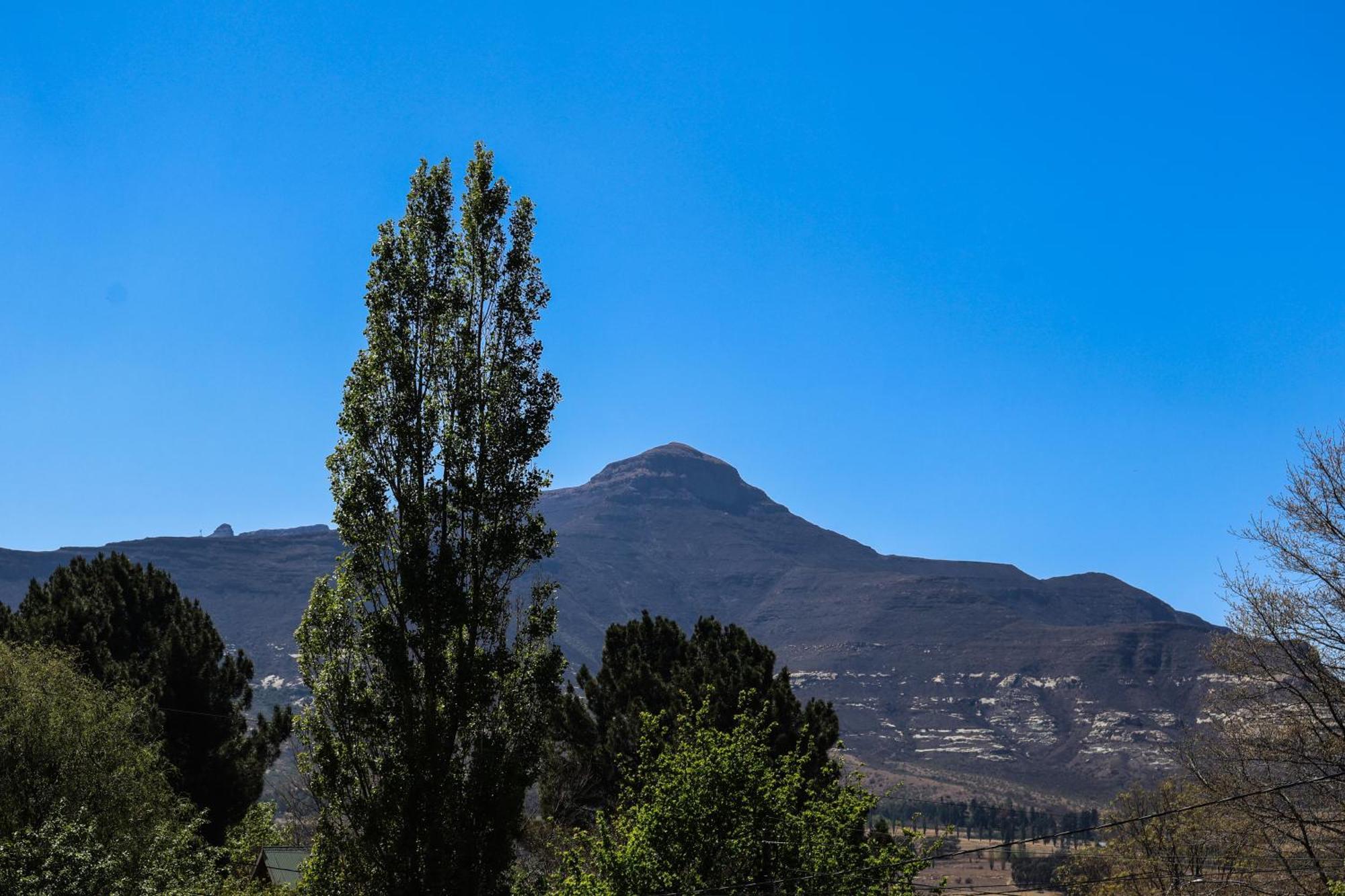 Rooiberg View Clarens Bed & Breakfast Bagian luar foto