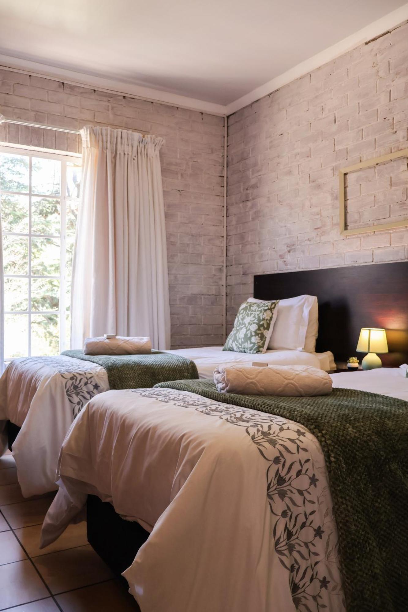 Rooiberg View Clarens Bed & Breakfast Bagian luar foto
